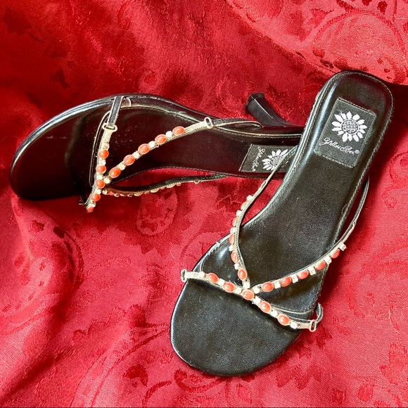 Yellow Box. “Nadia”. Size 8. Heels. 3”. - Picture 6 of 6